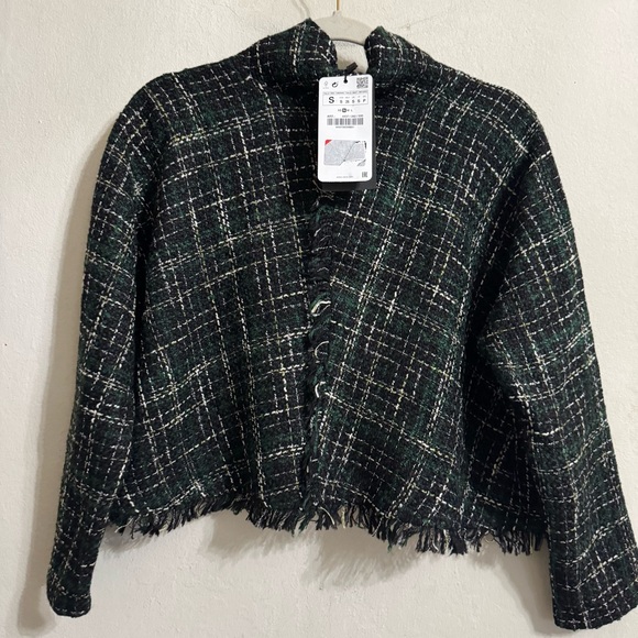 Zara Women's  Green and Black Tweed Pullover Top - Picture 12 of 12